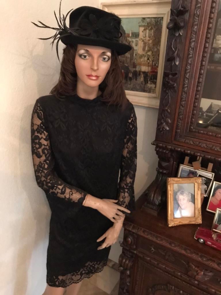 Mooie levensgrote etalagepop, Ophalen of Verzenden