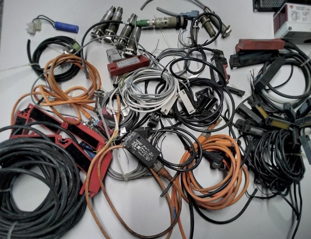 Partij sensoren, magneetschakelaars, e.d., Ophalen of Verzenden