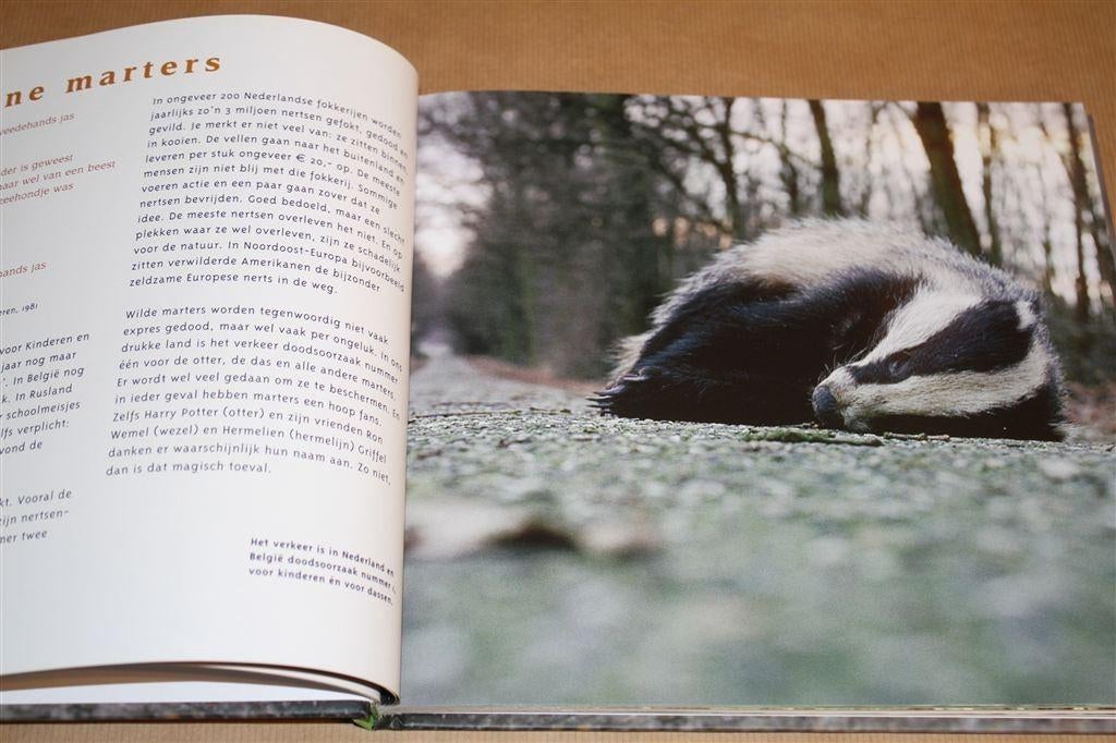 Struikrovers. Over wezel. Hermelijn, otter, das e.a. ..., Ophalen of Verzenden, Zo goed als nieuw