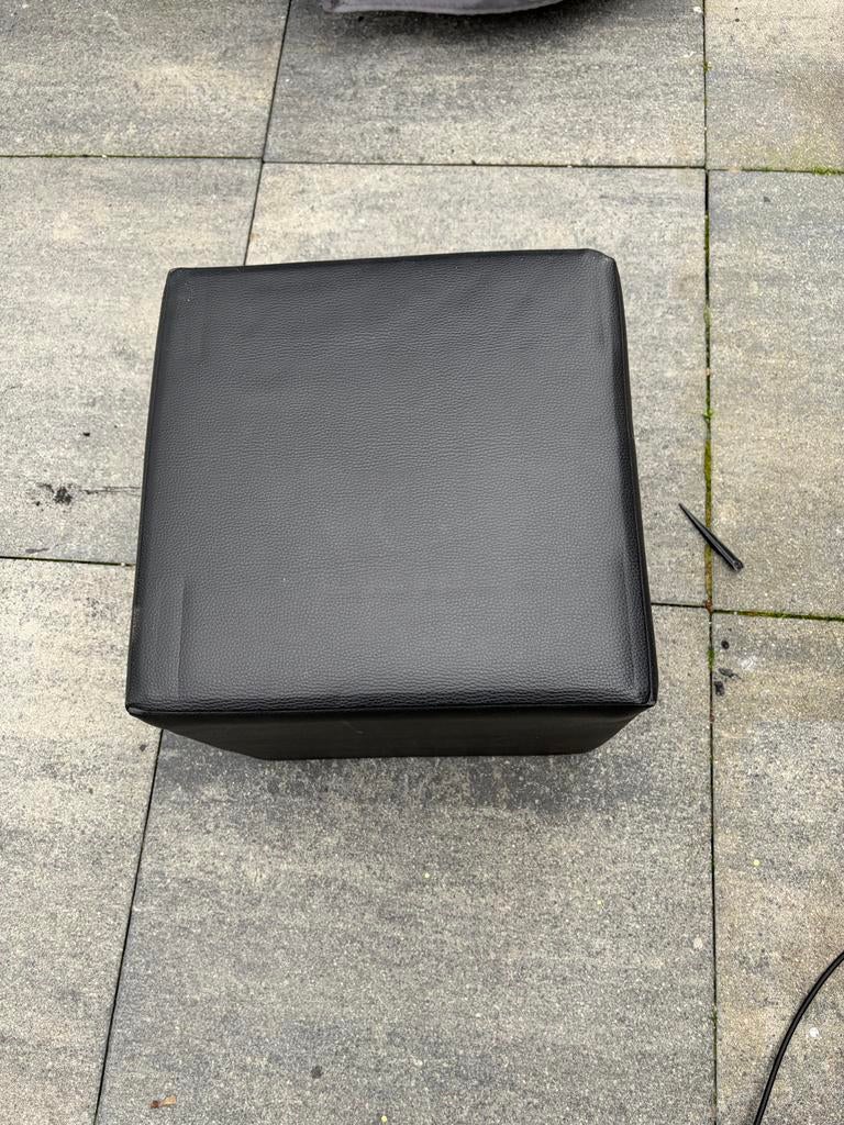 Zwarte poef, Ophalen, Gebruikt, Vierkant, Minder dan 50 cm