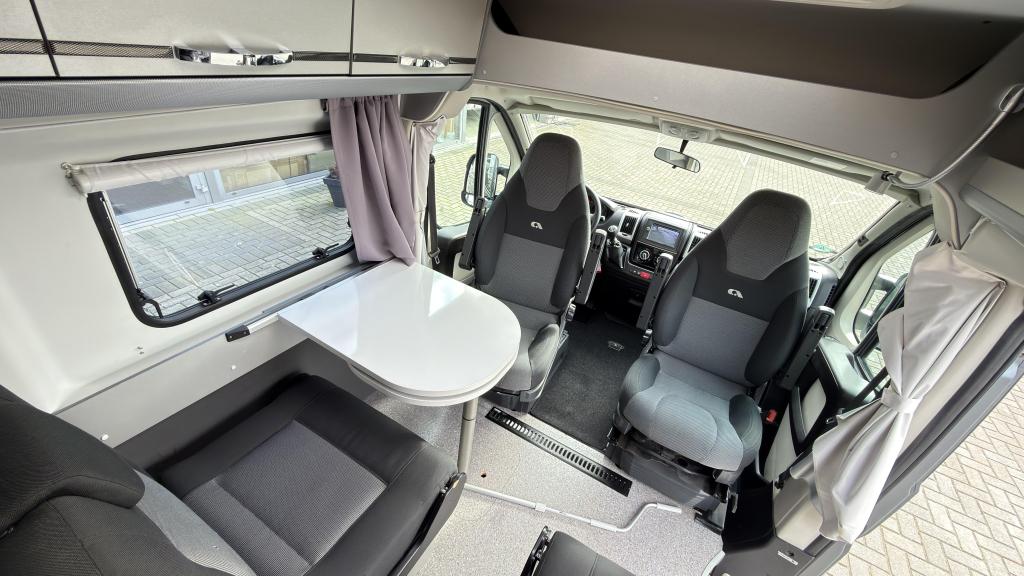 In Top staat en lekker Compact De Adria Twin 500 S Uit 2015, Buscamper of Camperbus, Ringverwarming, Fiat, Bedrijf