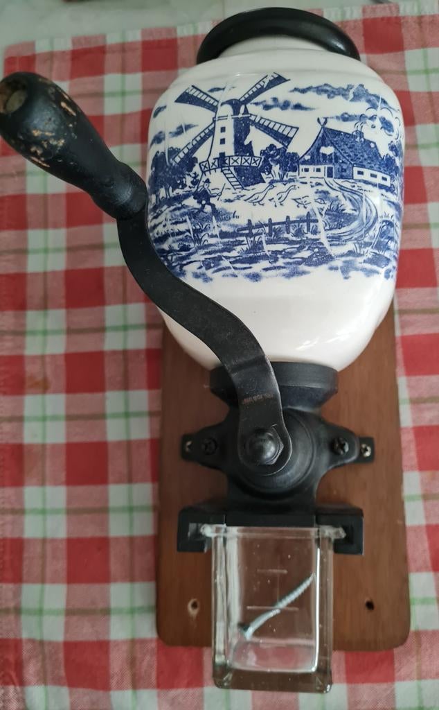 Vintage Delfts blauw wand koffiemolen, Antiek en Kunst, Antiek | Woonaccessoires, Ophalen
