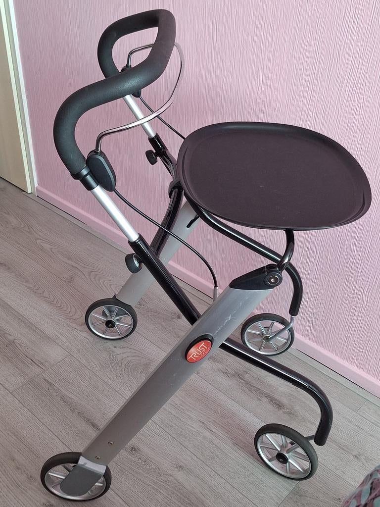 Binnen rollator, Ophalen