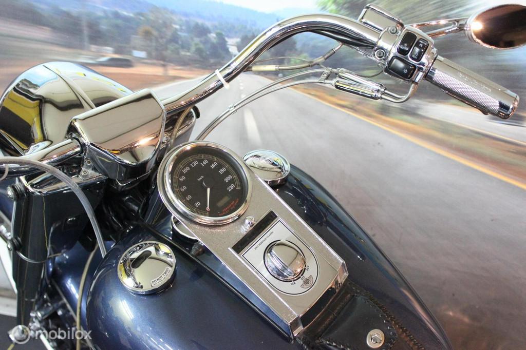 Harley Davidson 88 FLSTCI Heritage Classic - foto 3