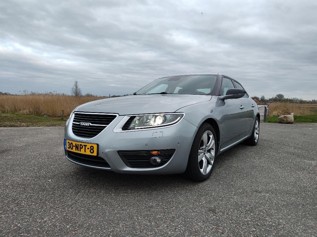 Saab 9-5 ng 2.0 T 162KW AUT 2010 Grijs, Auto's, Saab, Zwart, 4 cilinders, 2000 kg, 1650 kg
