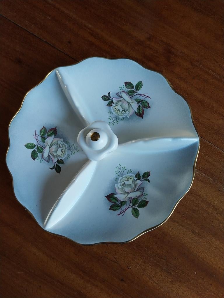 Flora Gouda, Porselein of Keramiek, Schaal, Rond, Ophalen of Verzenden