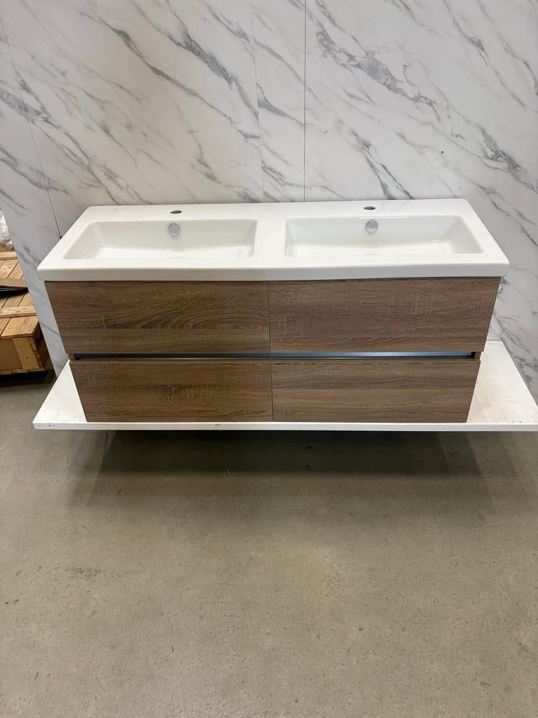 Grijs eiken wastafelmeubel 120cm met keramische wastafel