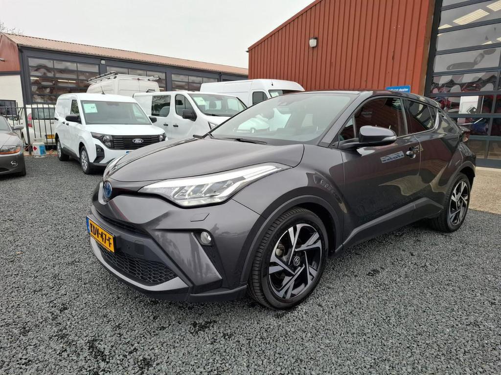 Toyota C-HR C-HR 1.8 HYBRID STYLE (bj 2022, automaat), Auto's, Gebruikt, 4 cilinders, Met garantie (alle), Leder en Stof