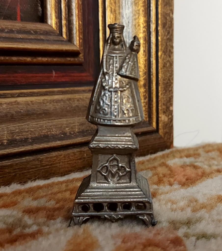 Oud Mariabeeld op sokkel, Ophalen of Verzenden