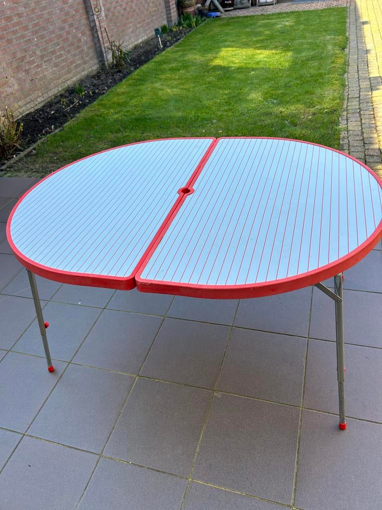 Crespo campingtafel - Opvouwbaar en compact, Caravans en Kamperen, Kampeermeubelen, Ophalen of Verzenden, Gebruikt, Campingtafel