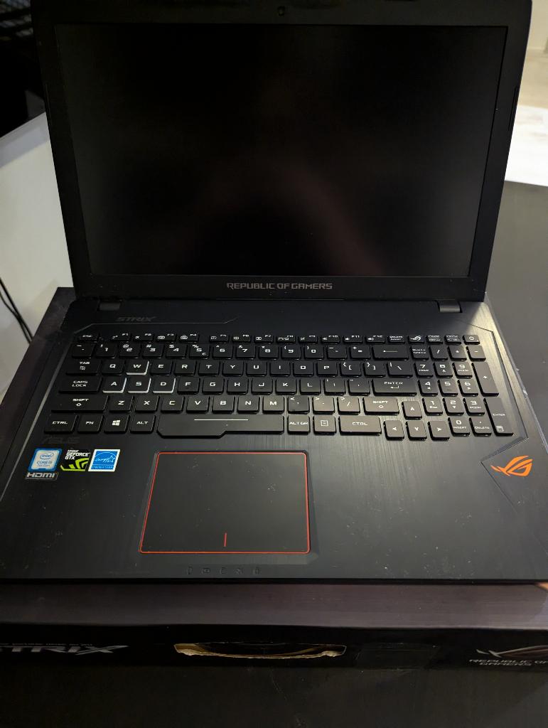 ROG Strix Laptop i5 7300HQ - GTX 1050 - 8GB, Gebruikt, Met videokaart, 2 tot 3 Ghz, Verzenden