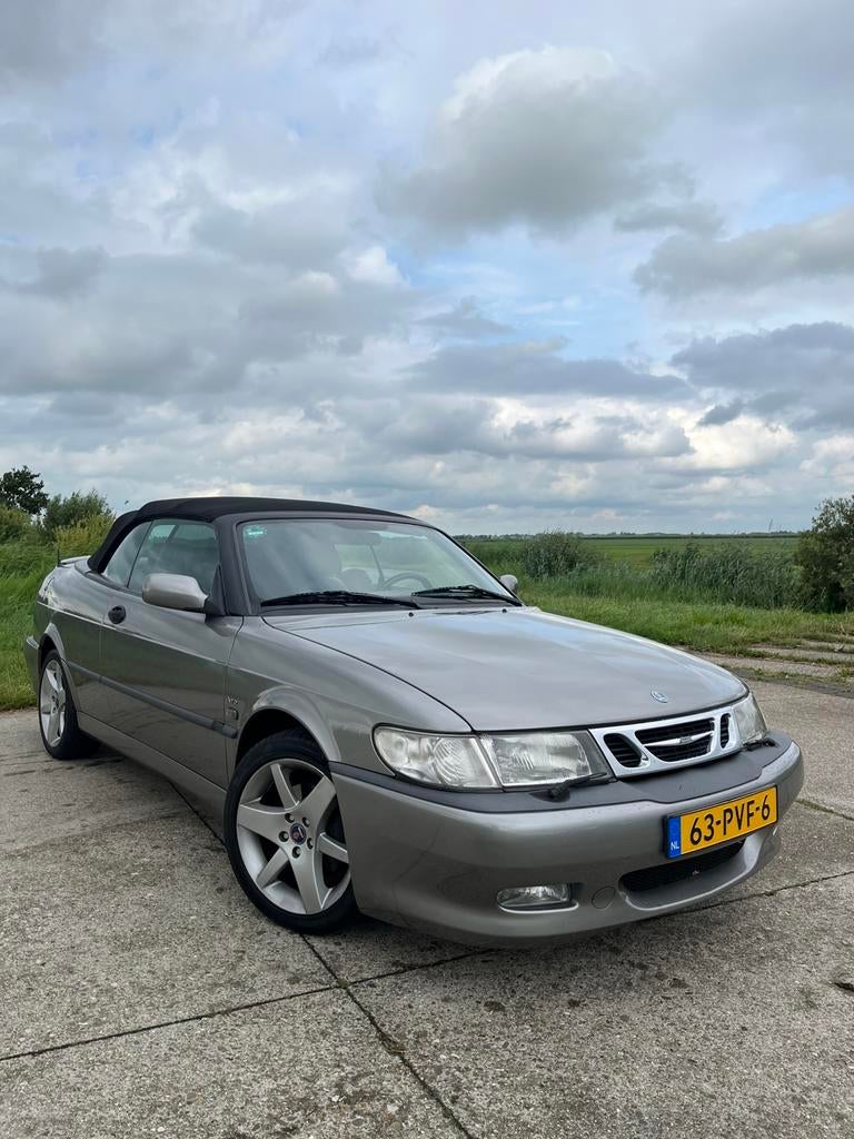 Saab 9-3 2.0 Turbo Aero Cabriolet, Auto's, Saab, Voorwielaandrijving, Zwart, 4 cilinders, Cabriolet