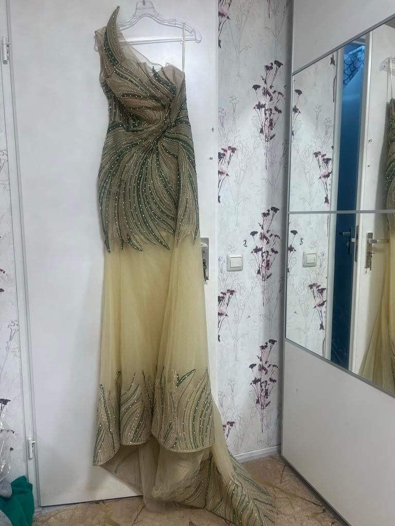 Elegante Galajurk - Perfect voor Speciale Gelegenheden, Maat 38/40 (M), Galajurk, Overige kleuren, Ophalen of Verzenden