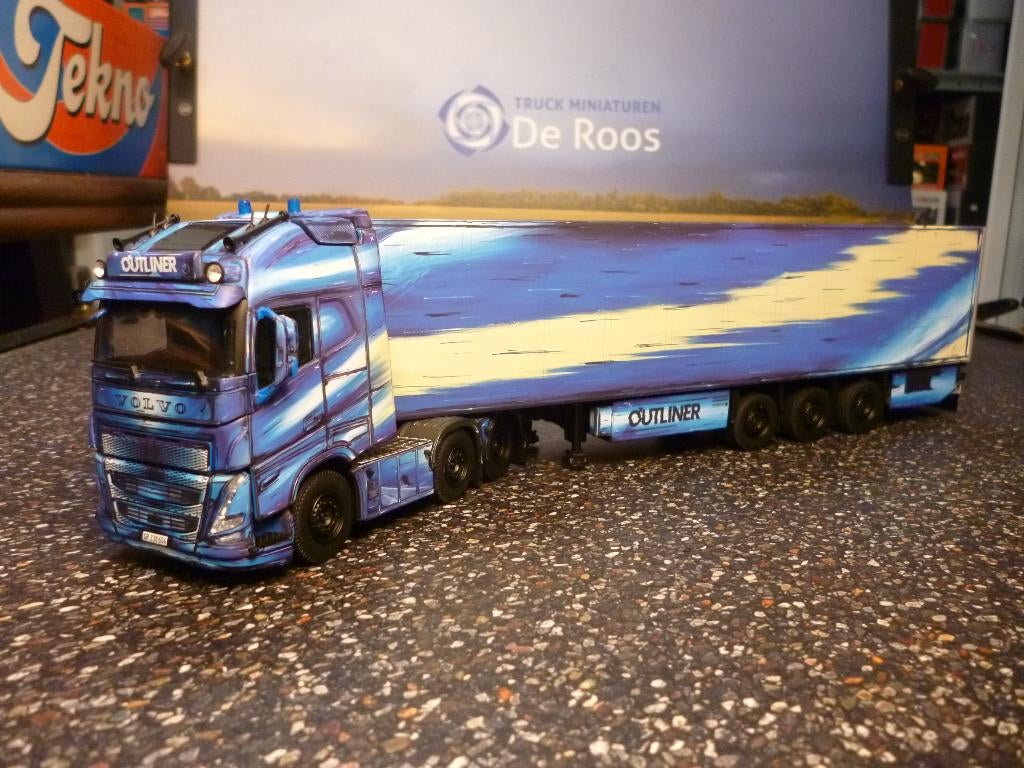 WSI Volvo FH5 Thomann Outliner, Hobby en Vrije tijd, Modelauto's | 1:50, Ophalen of Verzenden, Nieuw, Bus of Vrachtwagen, Wsi