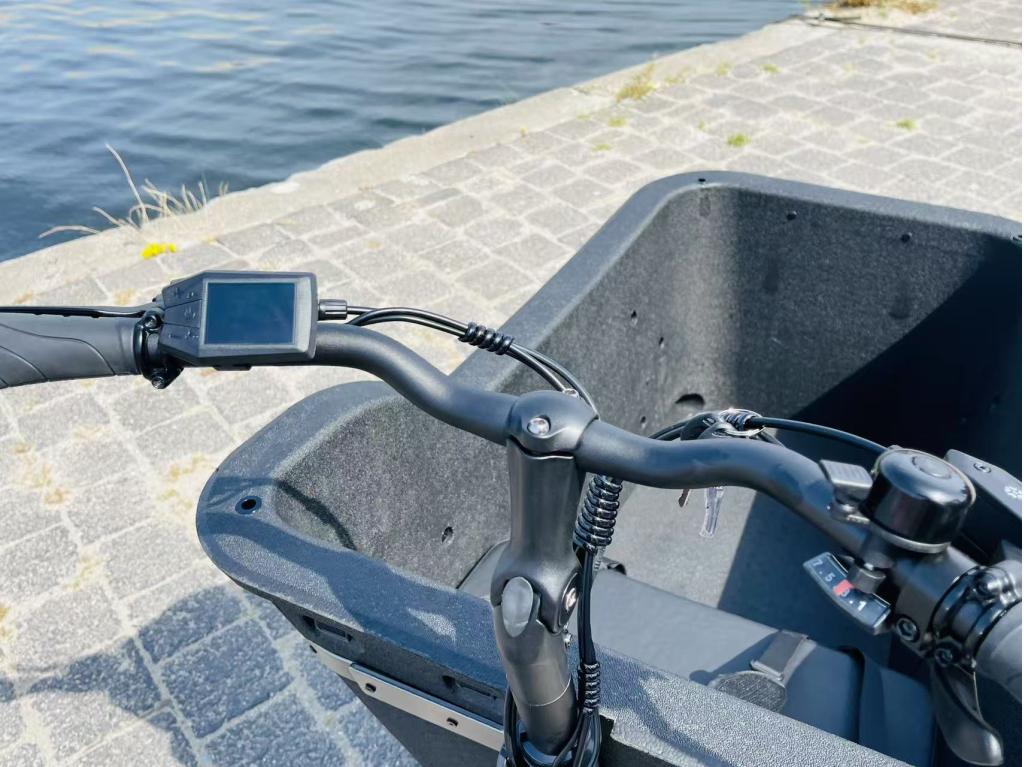 PRIJSDOORBRAAK! Raaks elektrische bakfiets driewieler EPP, Niet ingevuld, 4 kinderen of meer, Huif, Niet ingevuld