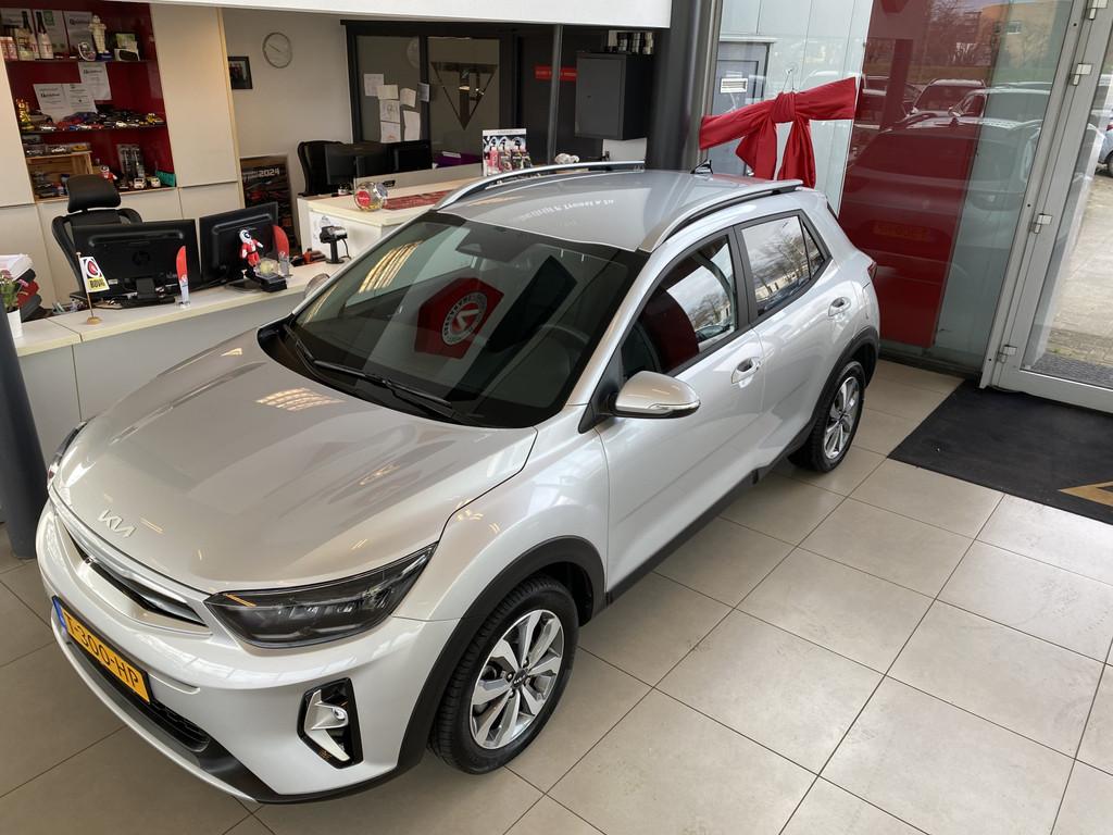 Kia Stonic 1.0 T-GDi MHEV DynamicPlusLine,Navigatie,Achterui, Voorwielaandrijving, 12 maanden, Gebruikt, Euro 6