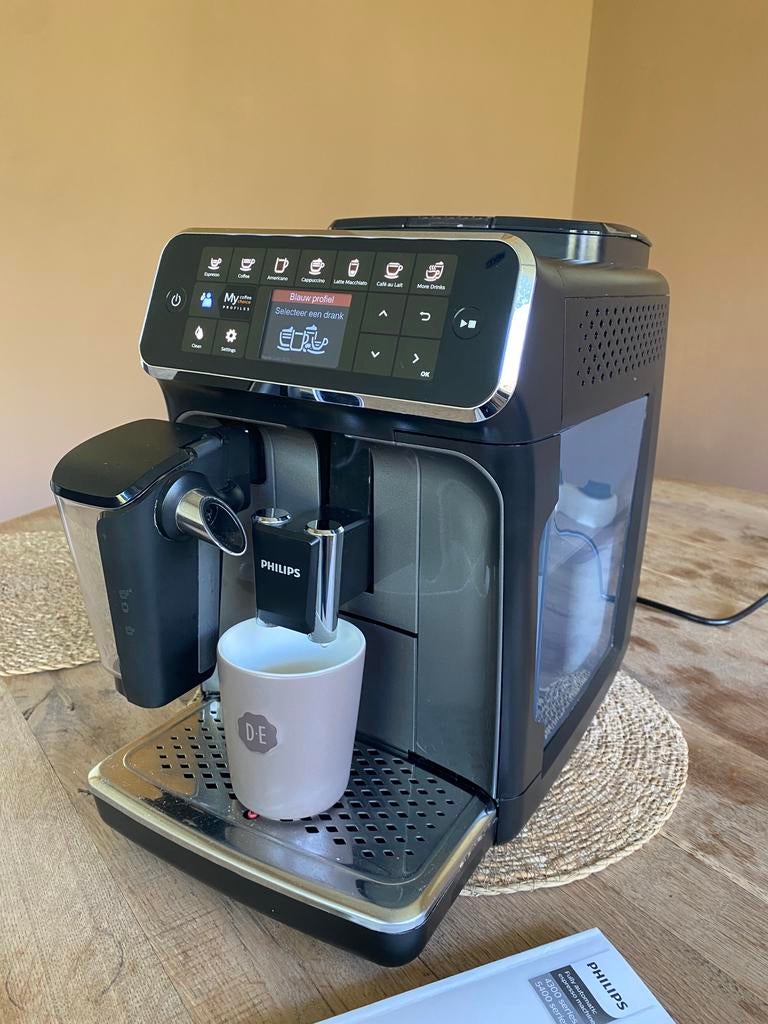Philips latte go 4300 serie EP4349/70 espresso koffiemachine, Ophalen, 10 kopjes of meer, Koffiemachine, Zo goed als nieuw