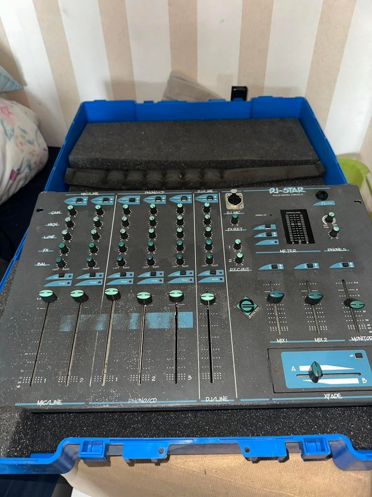 DJ-Star Disco Mixing Console mixer, Muziek en Instrumenten, Mengpanelen, Ophalen of Verzenden, Zo goed als nieuw, Minder dan 5 kanalen
