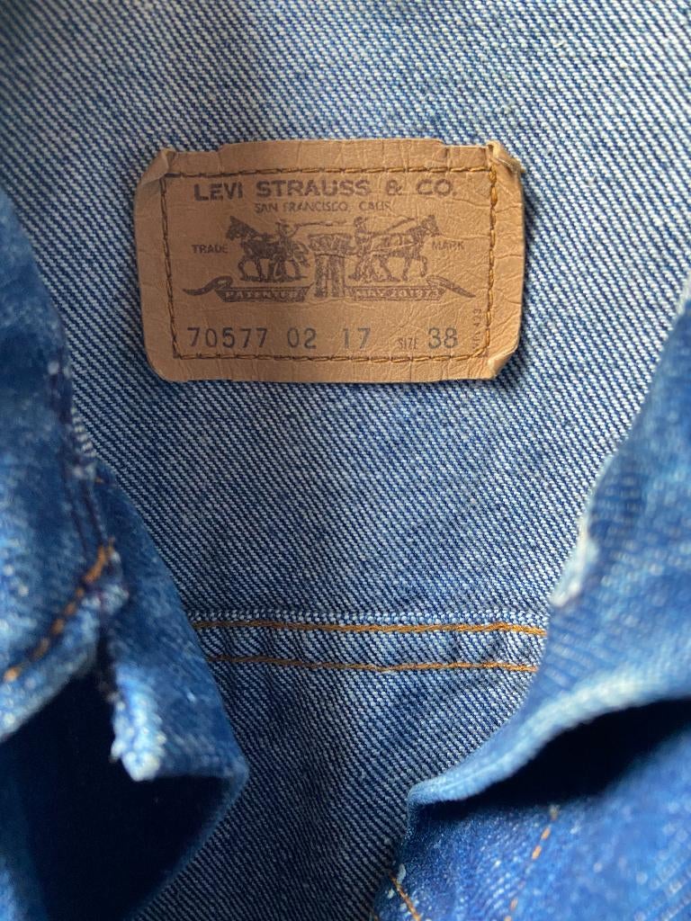 Levi's Trucker Jacket 1982 • Maat 38 • style 70577, Blauw, Overige jeansmaten, Ophalen of Verzenden, Zo goed als nieuw