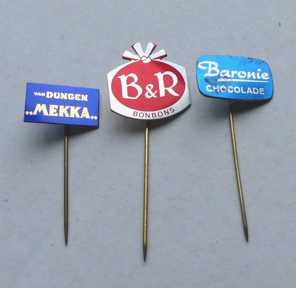 Chocolade speldjes oud speldje 3x Van Dungen B&R Baronie, Ophalen of Verzenden, Gebruikt, Merk, Speldje of Pin