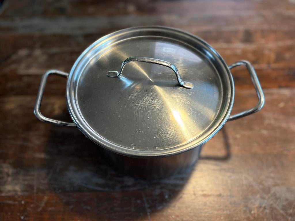 Fissler profi Coronal met deksel 16 cm, Ophalen of Verzenden, Zo goed als nieuw, Overige materialen