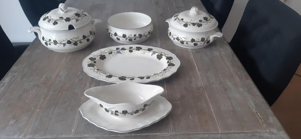 Villeroy en Boch servies vignes, Huis en Inrichting, Keuken | Servies, Ophalen, Overige stijlen, Aardewerk, Schaal of Schalen
