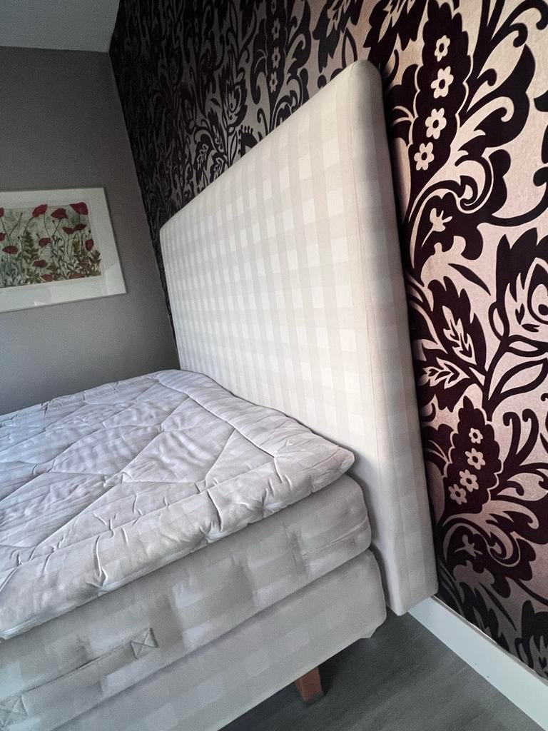 Hästens boxspring 180x220, Gebruikt, Beige, Tweepersoons, Ophalen of Verzenden