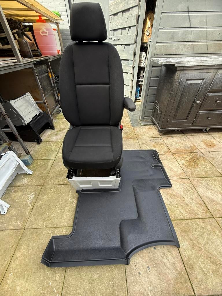 bijrijdersstoel met armleuning voor mercedes sprinter 907, Auto-onderdelen, Interieur en Bekleding, Ophalen, Gebruikt, Mercedes-Benz