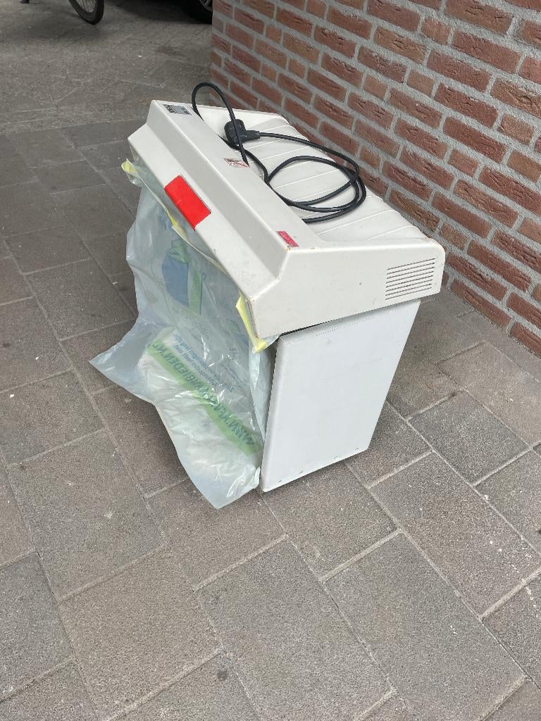 Gebruikte IDEAL papierversnipperaar 3801 A, Ophalen, Gebruikt