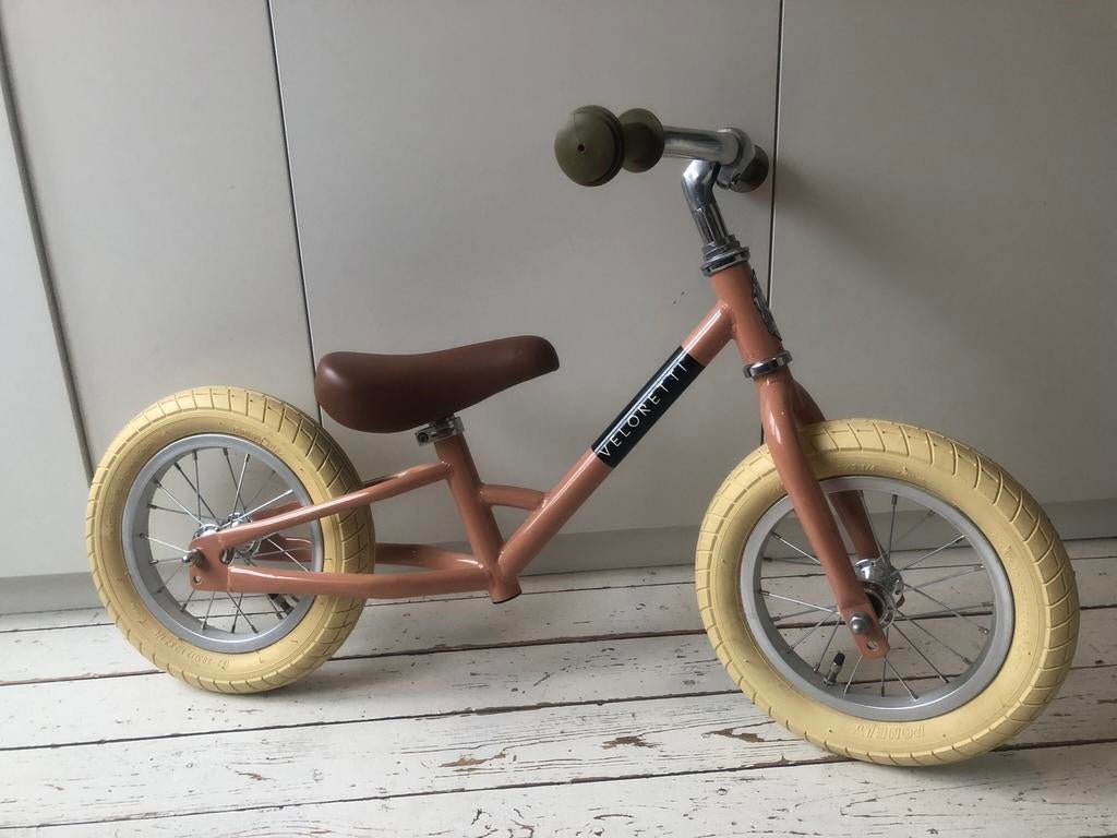 Veloretti loopfiets zalm, Ophalen, Zo goed als nieuw, Minder dan 16 inch