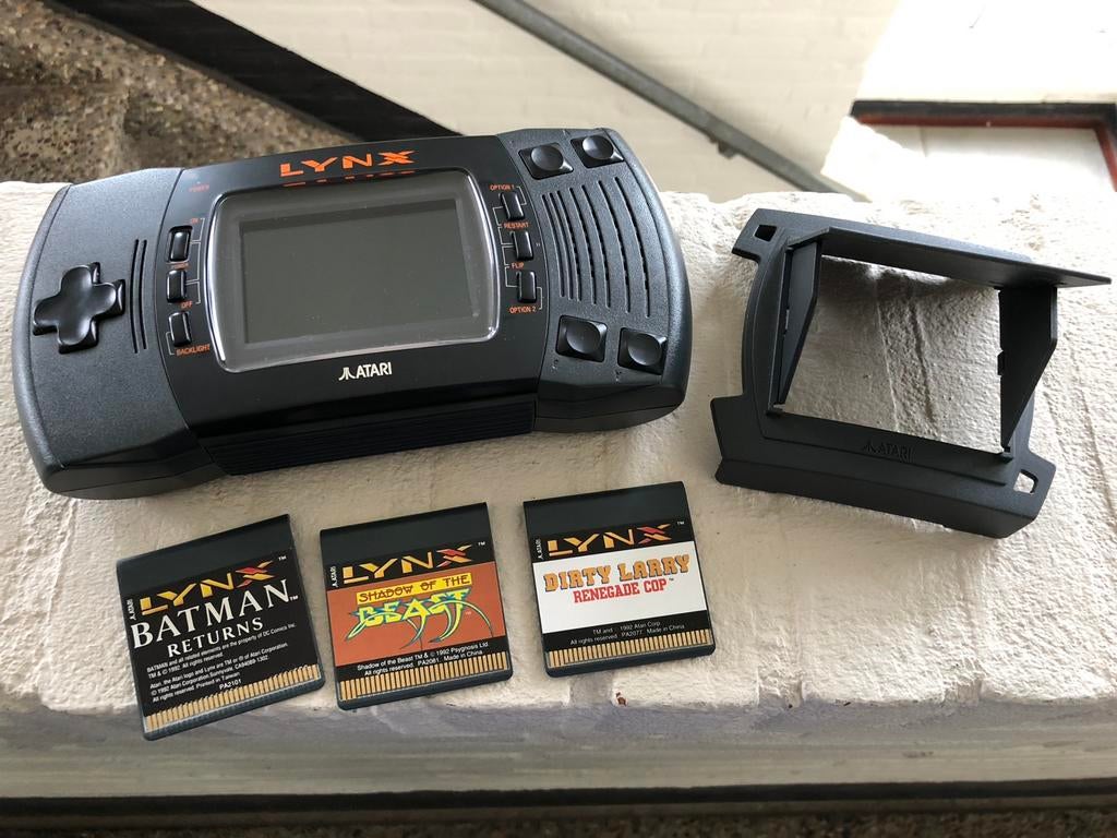 Nieuwstaat Atari Lynx 2 II + Zonnekap en 3 Spellen Games, Ophalen of Verzenden, Zo goed als nieuw, Atari Lynx, Met games