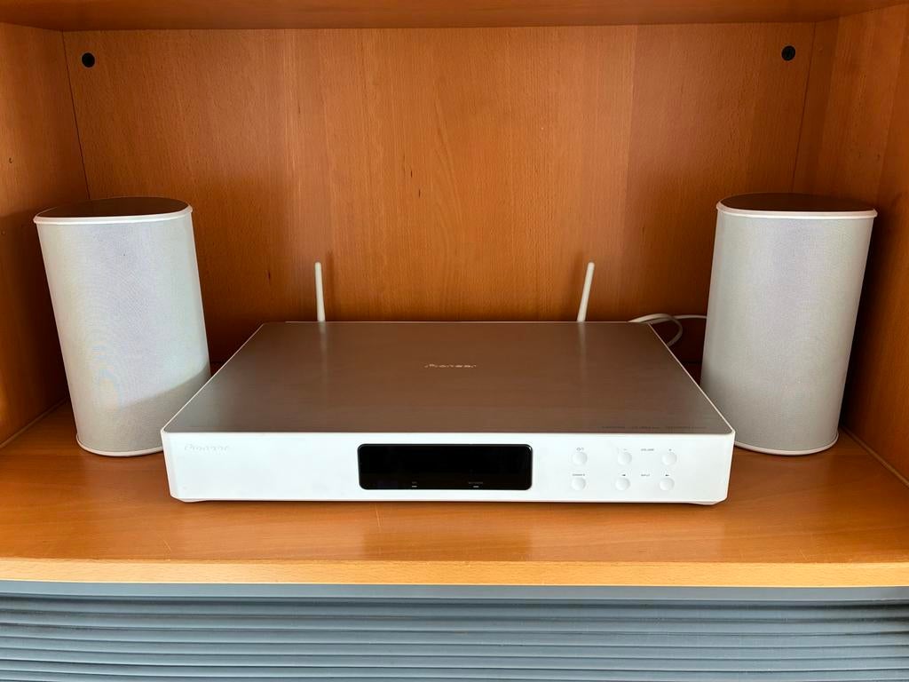 Pioneer Fayola FS-W40 en FS-SW40 - Zo goed als nieuw, 2.1-systeem, 70 watt of meer, Ophalen of Verzenden, Zo goed als nieuw