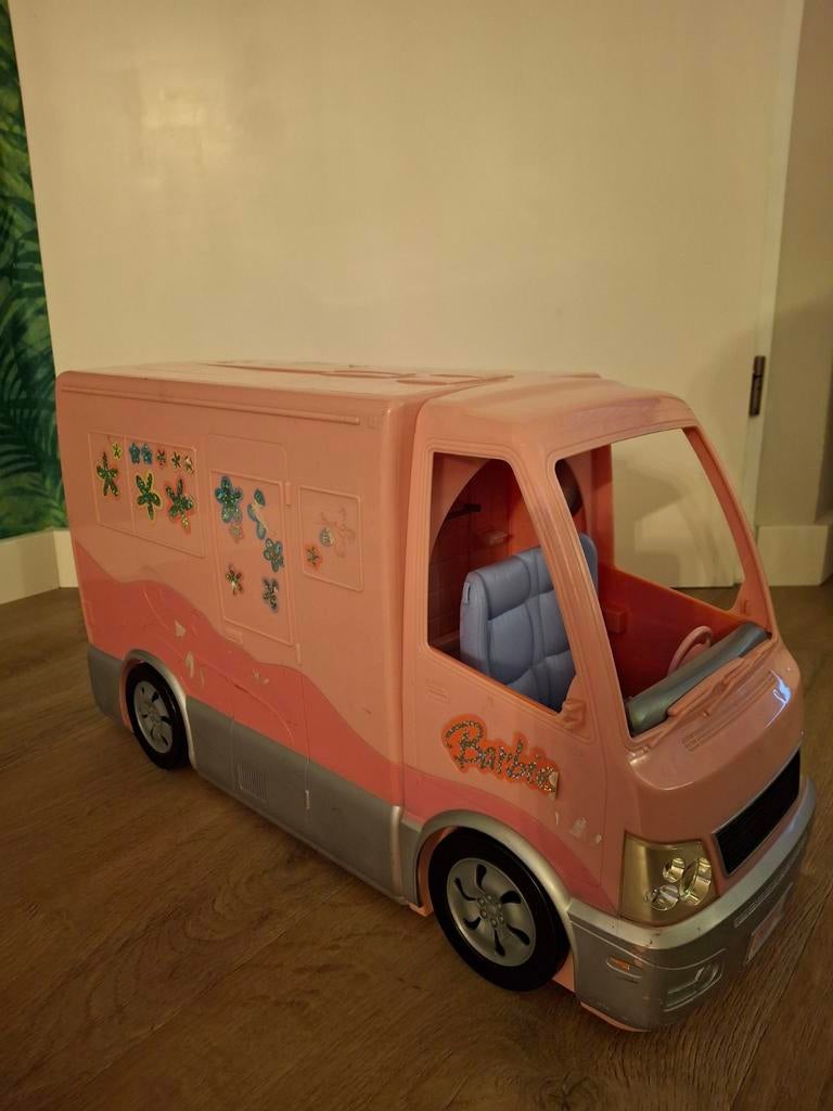 Roze Barbie Bus, Ophalen