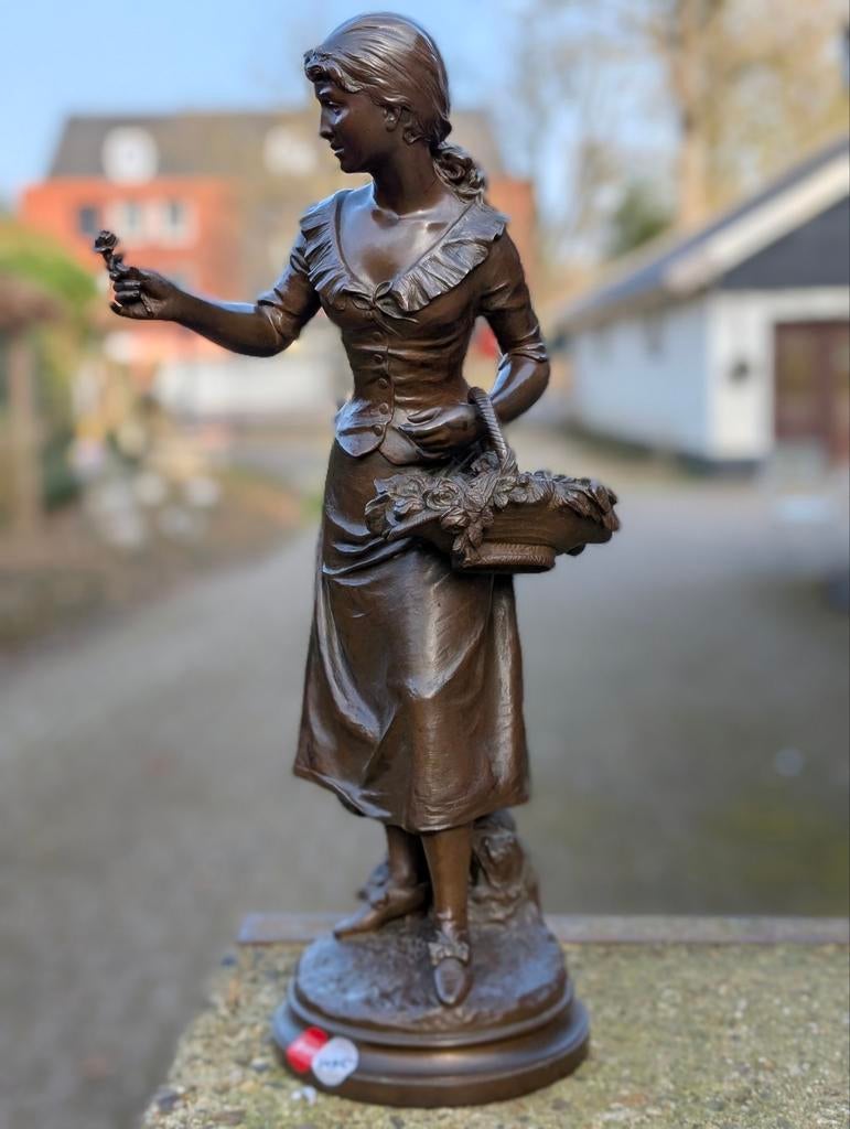 Antiek bronzen beeld. 67 cm hoog. €1290., Antiek en Kunst, Ophalen