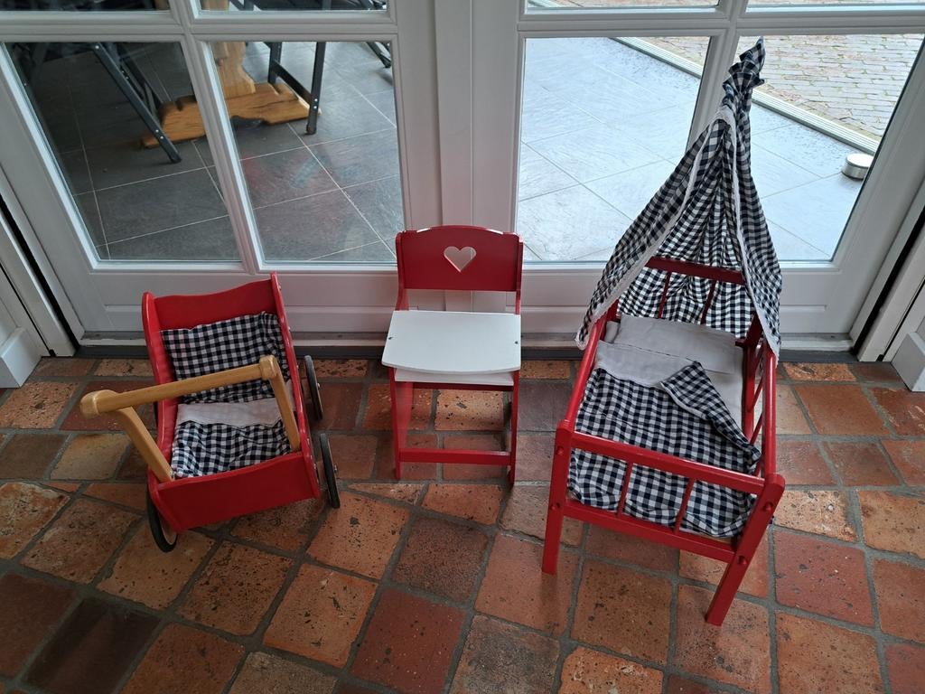 Houten poppenwagen, kinderstoel en wiegje, Kinderen en Baby's, Speelgoed | Overig, Ophalen, Gebruikt, Jongen of Meisje
