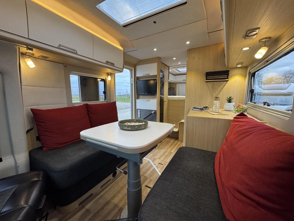 Niesmann+Bischoff Smove Levelsyst. PAASSHOW 4000 KORTING, Caravans en Kamperen, Clou-Straße 1, D-56751 Polch, Duitsland, Niesmann+Bischoff