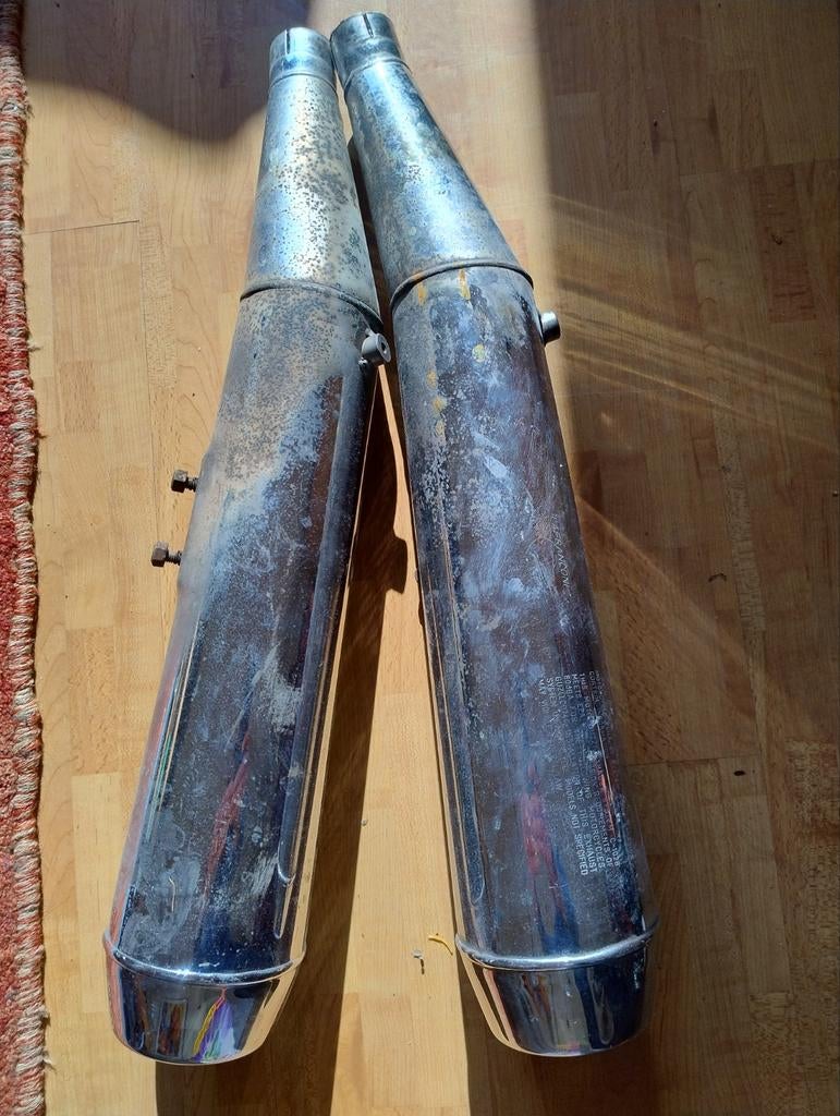 Moto Guzzi uitlaten, Ophalen