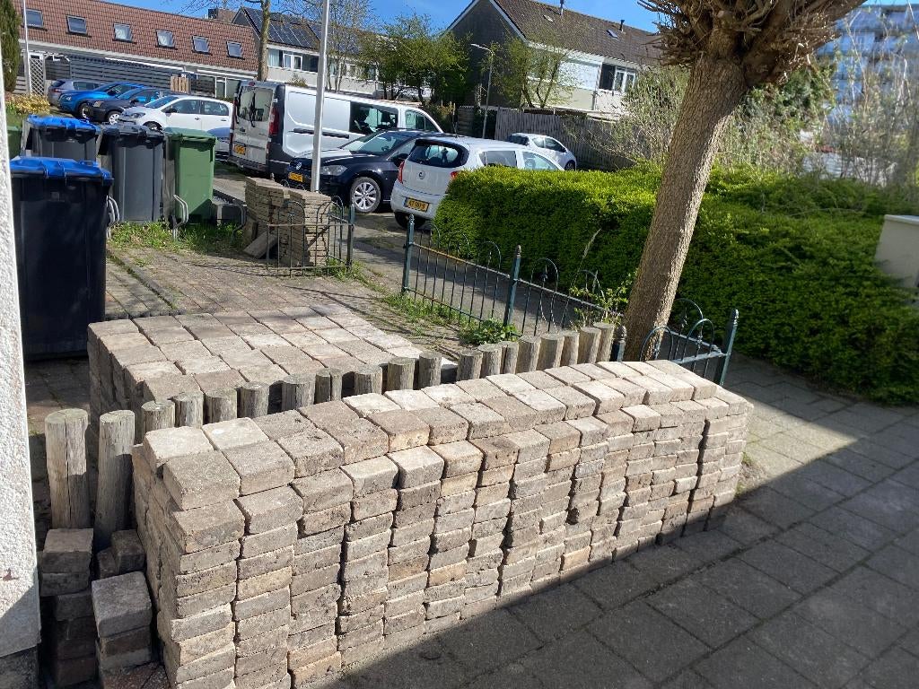 GRATIS (OP = OP_, Ophalen, Gebruikt, Klinkers, Natuursteen