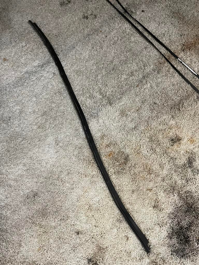 Rubber voor op het schutbord golf 1 mk1 origineel VW, Ophalen of Verzenden, Gebruikt, Volkswagen