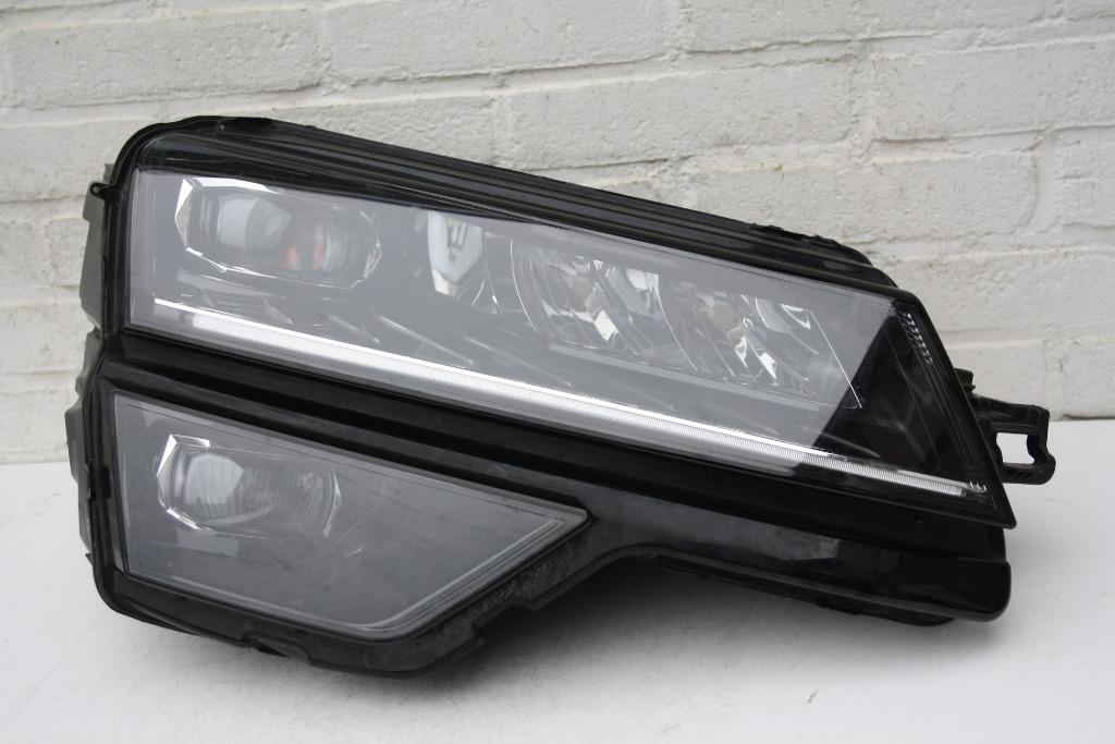 Koplamp Skoda Karoq LED 016 rechts Origineel ! MOOI Compleet, Ophalen of Verzenden, Gebruikt, Skoda
