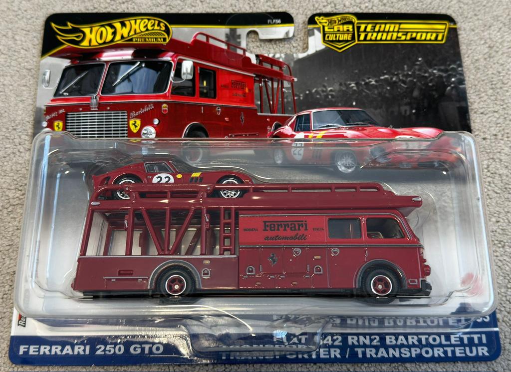 Hot Wheels - Team Transport - Ferrari 250 GTO & Fiat, Ophalen of Verzenden, Zo goed als nieuw, Auto