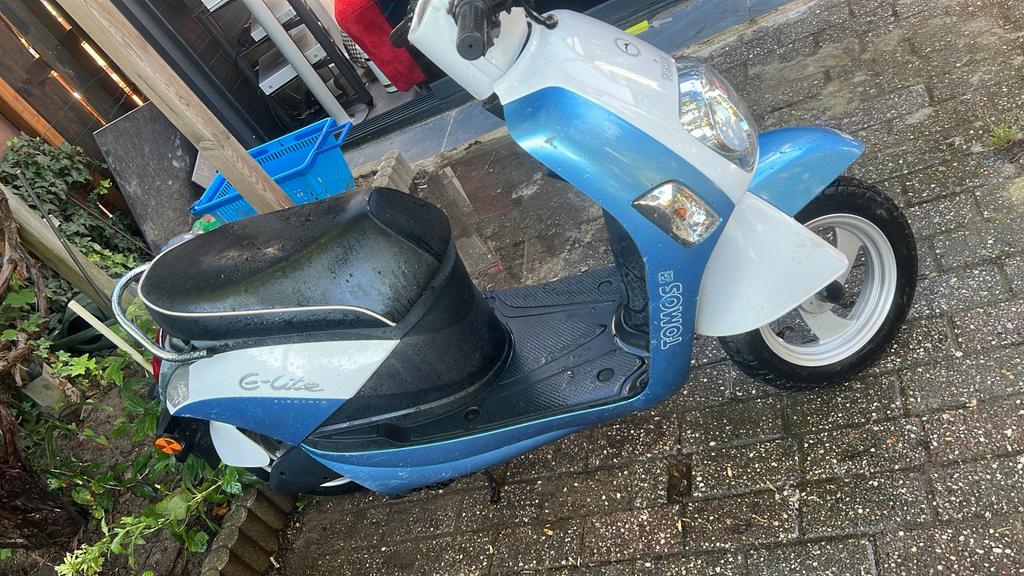 Tomos E-lite scooter - Zo goed als nieuw!, Fietsen en Brommers, Ophalen of Verzenden, Zo goed als nieuw, Overige typen, Tomos