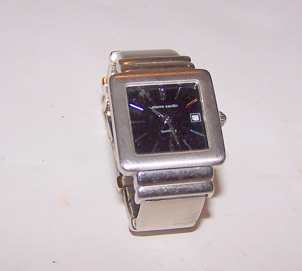 Prachtig Pierre Cardin dameshorloge met datum. Izgs., Ophalen of Verzenden, Zo goed als nieuw