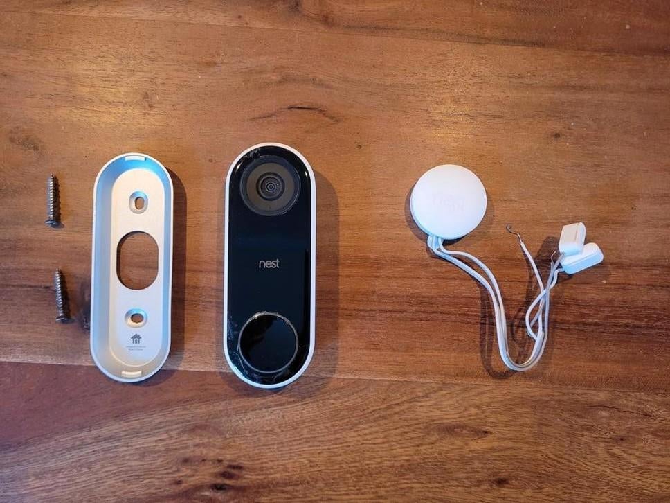 Goedwerkend google nest 1e generatie video deurbel, Huis en Inrichting, Ophalen of Verzenden, Bewegingsdetectiesensor, Gebruikt