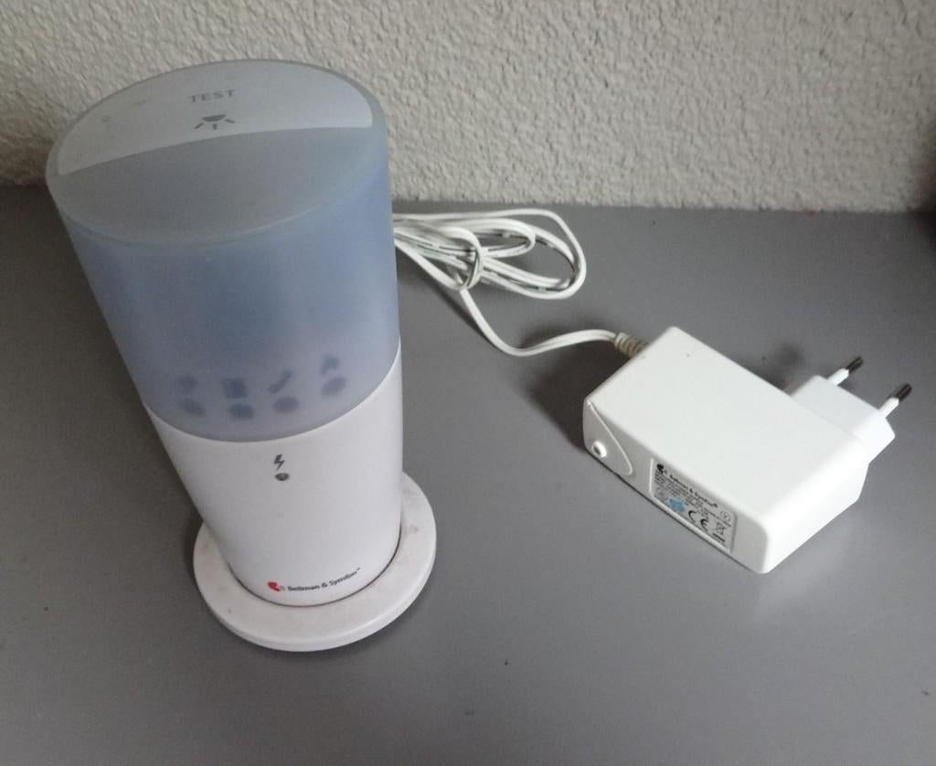 Flitslamp slechthorende   BELLMAN & SYMFON type  BE1441, Ophalen of Verzenden, Gebruikt, 1 handset