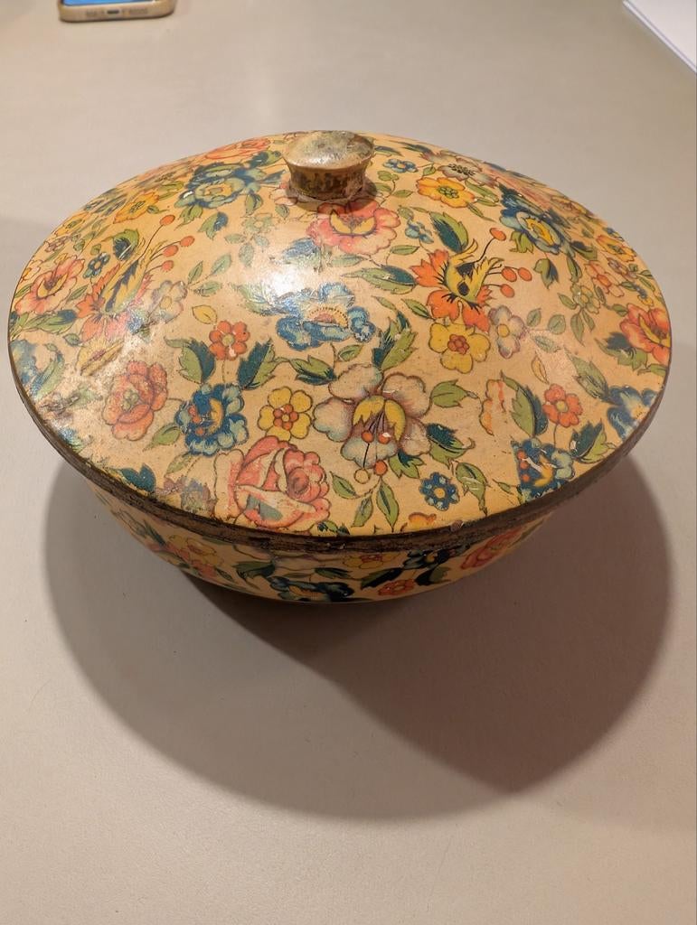 Doosje van gelakt papier mache, Ophalen of Verzenden