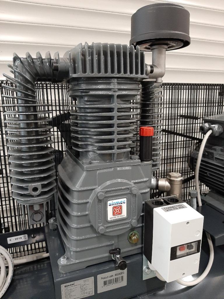 5,5kW zuigercompressor AIRMEC Nieuw, 100 liter of meer, Ophalen, Nieuw, 6 tot 10 bar