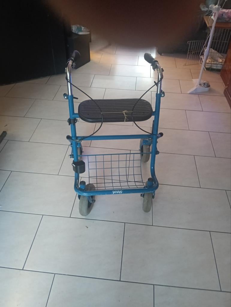Zo goed als nieuwe rollator, Diversen, Rollators, Ophalen of Verzenden, Zo goed als nieuw