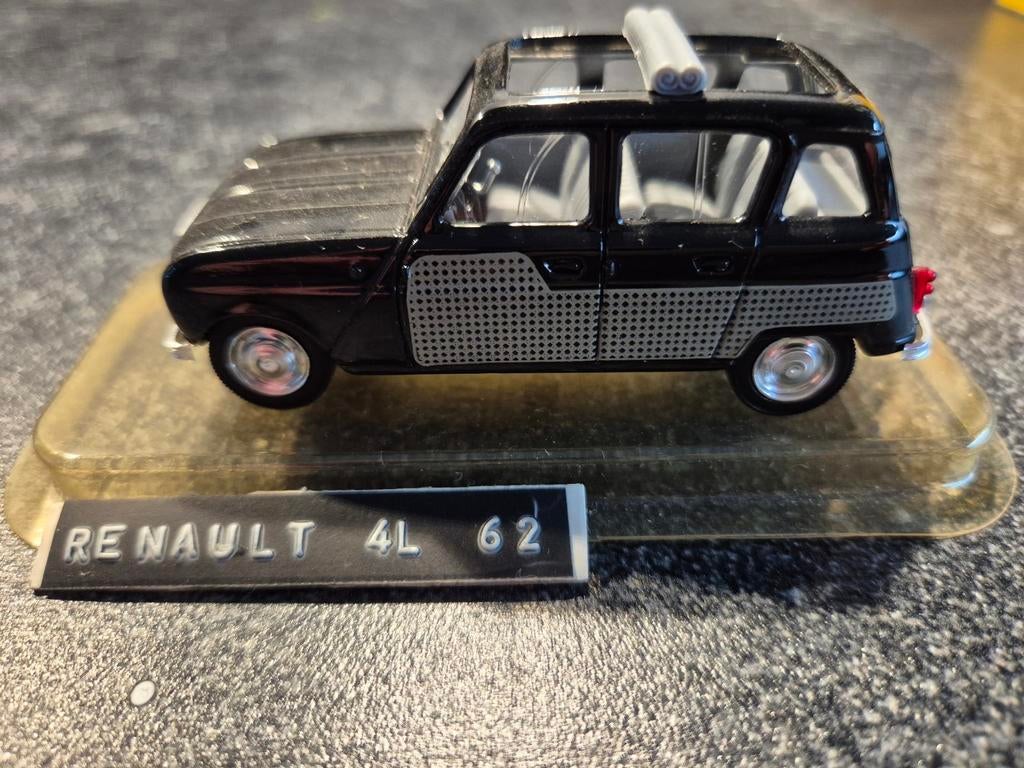 Solido Renault 4 L open sunroof zwart, Hobby en Vrije tijd, Modelauto's | 1:43, Ophalen of Verzenden, Zo goed als nieuw, Auto