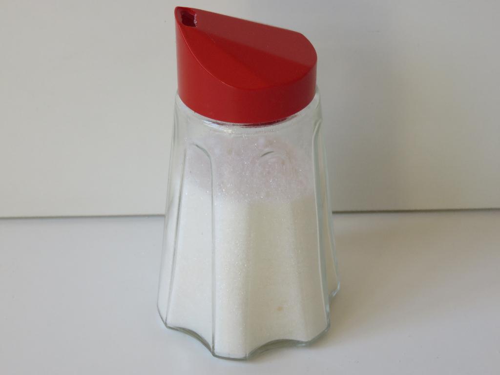 Vintage Stoha suikerstrooier glas met rood kunststof, Huis en Inrichting, Keuken | Keukenbenodigdheden, Ophalen of Verzenden, Zo goed als nieuw